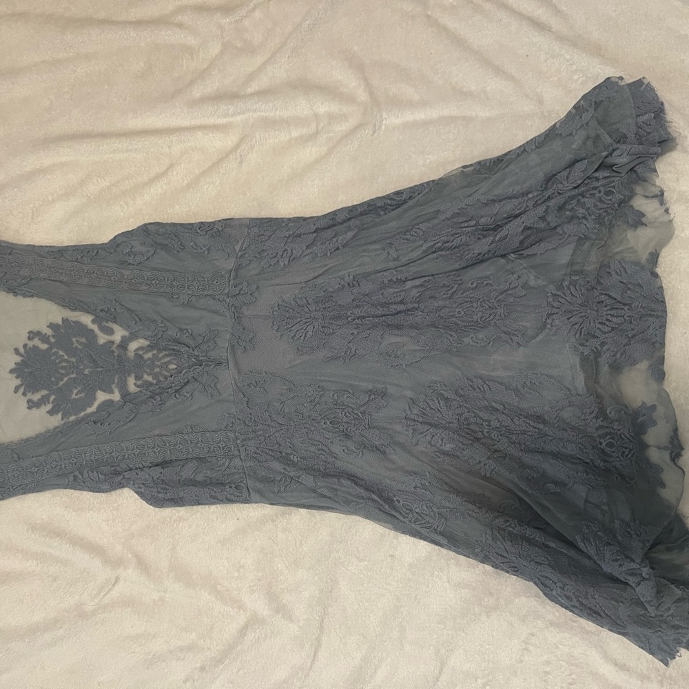Elegant Lace Dress in Gray